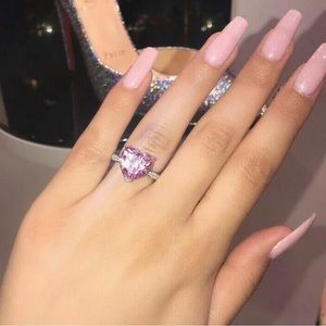 New Women’s Pink Heart Sapphire Ring